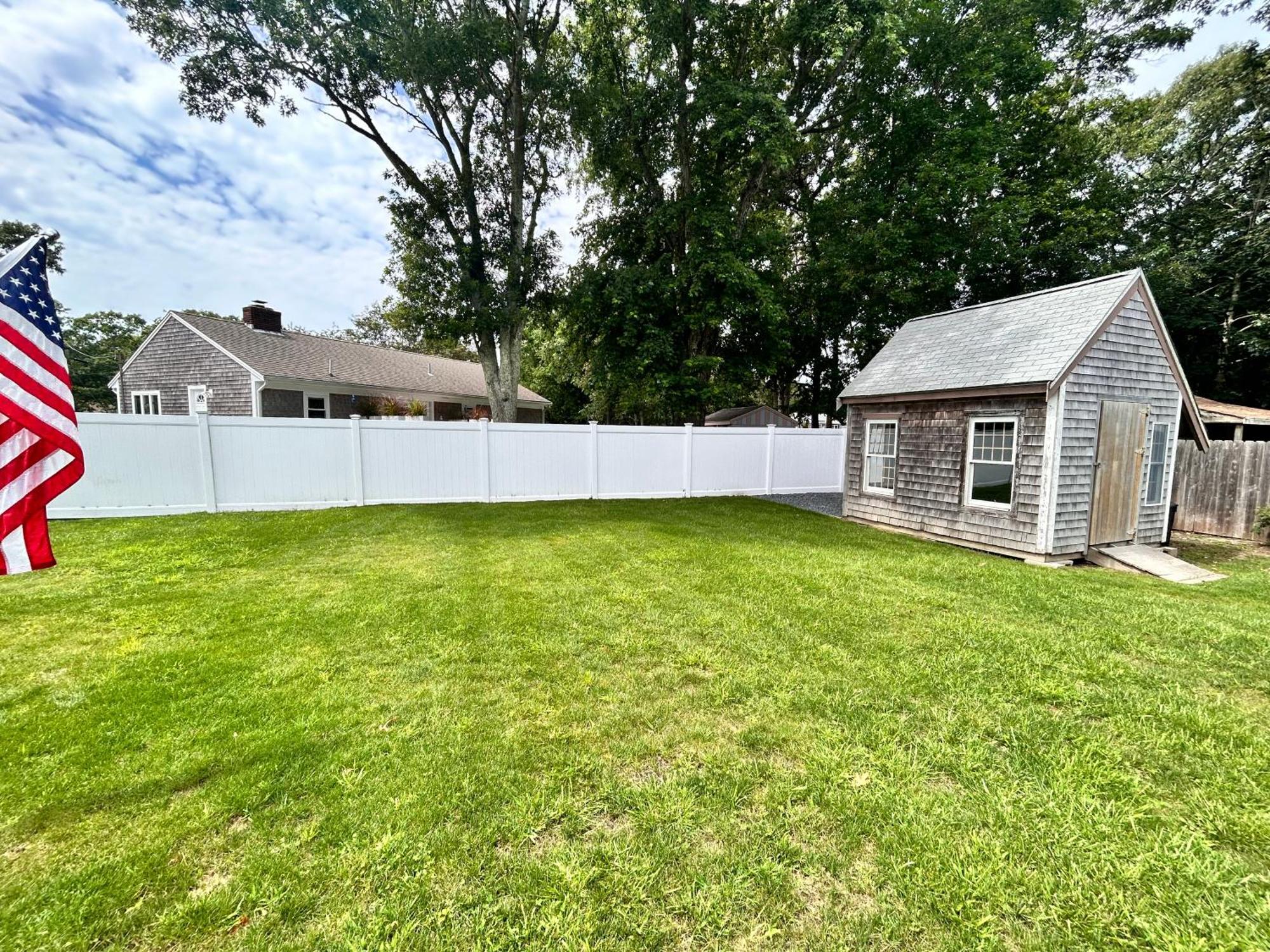 Home In Hyannis Exterior photo